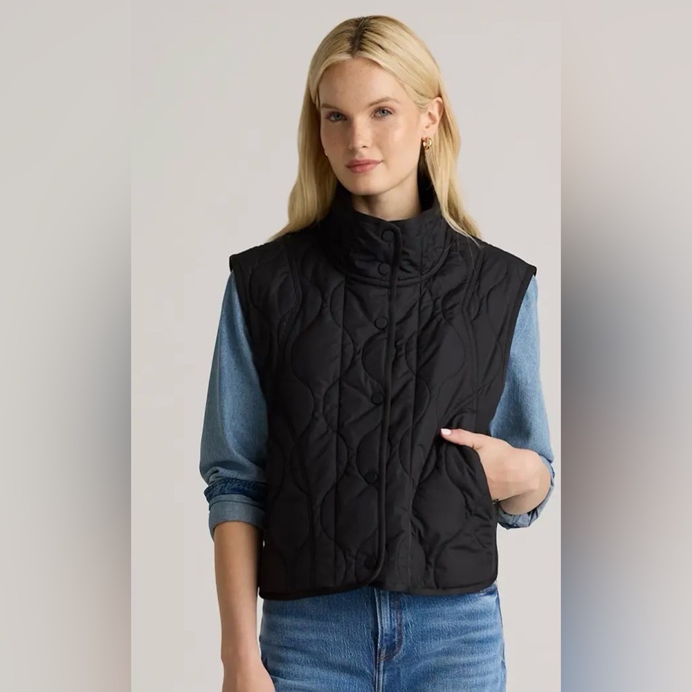 Quince Black Featherless Quilted Women's Vest